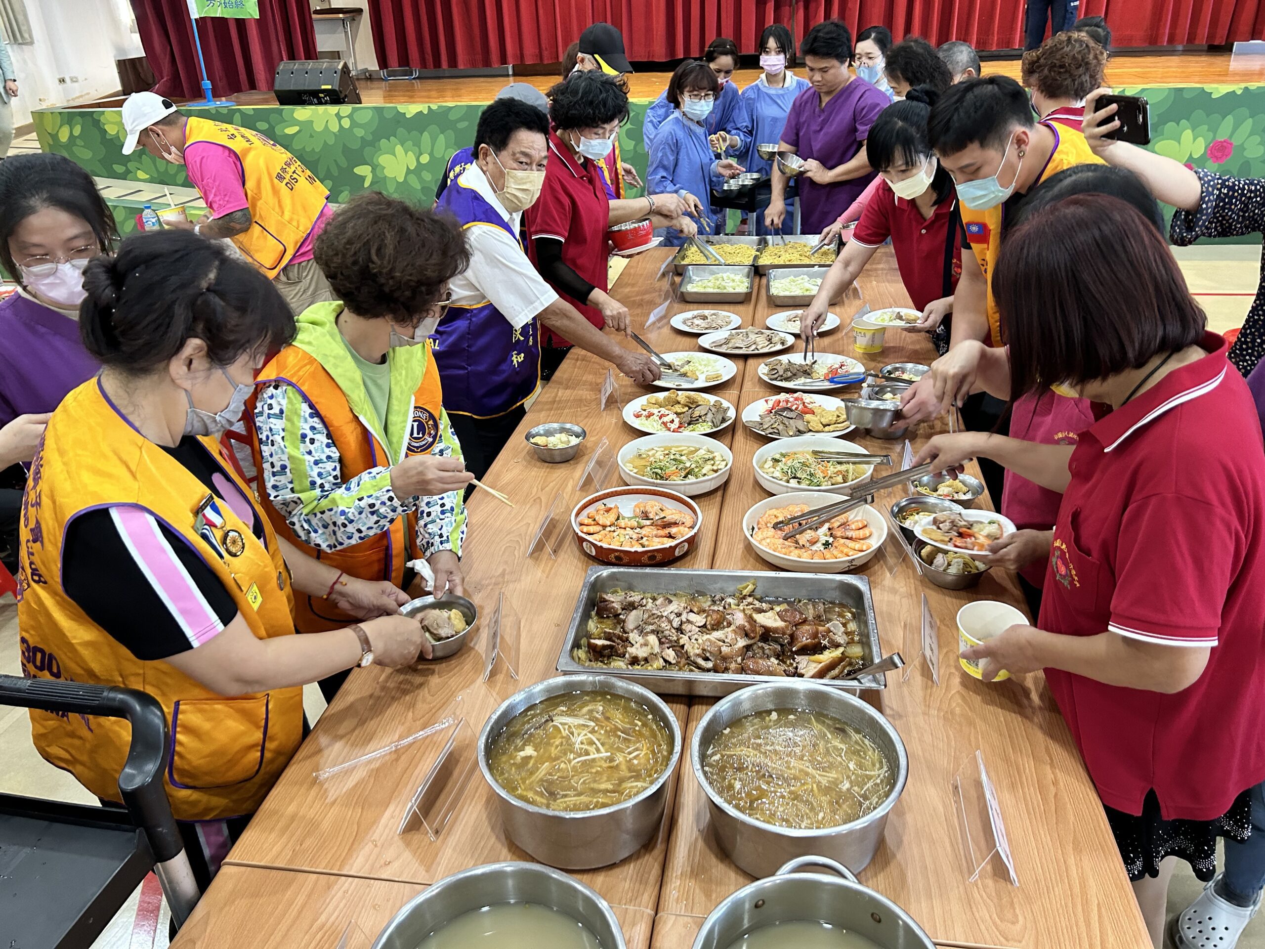 善緣福氣義廚到教養院辦桌 院生開心吃buffet加外帶 - 早安台灣新聞 | Morning Taiwan News