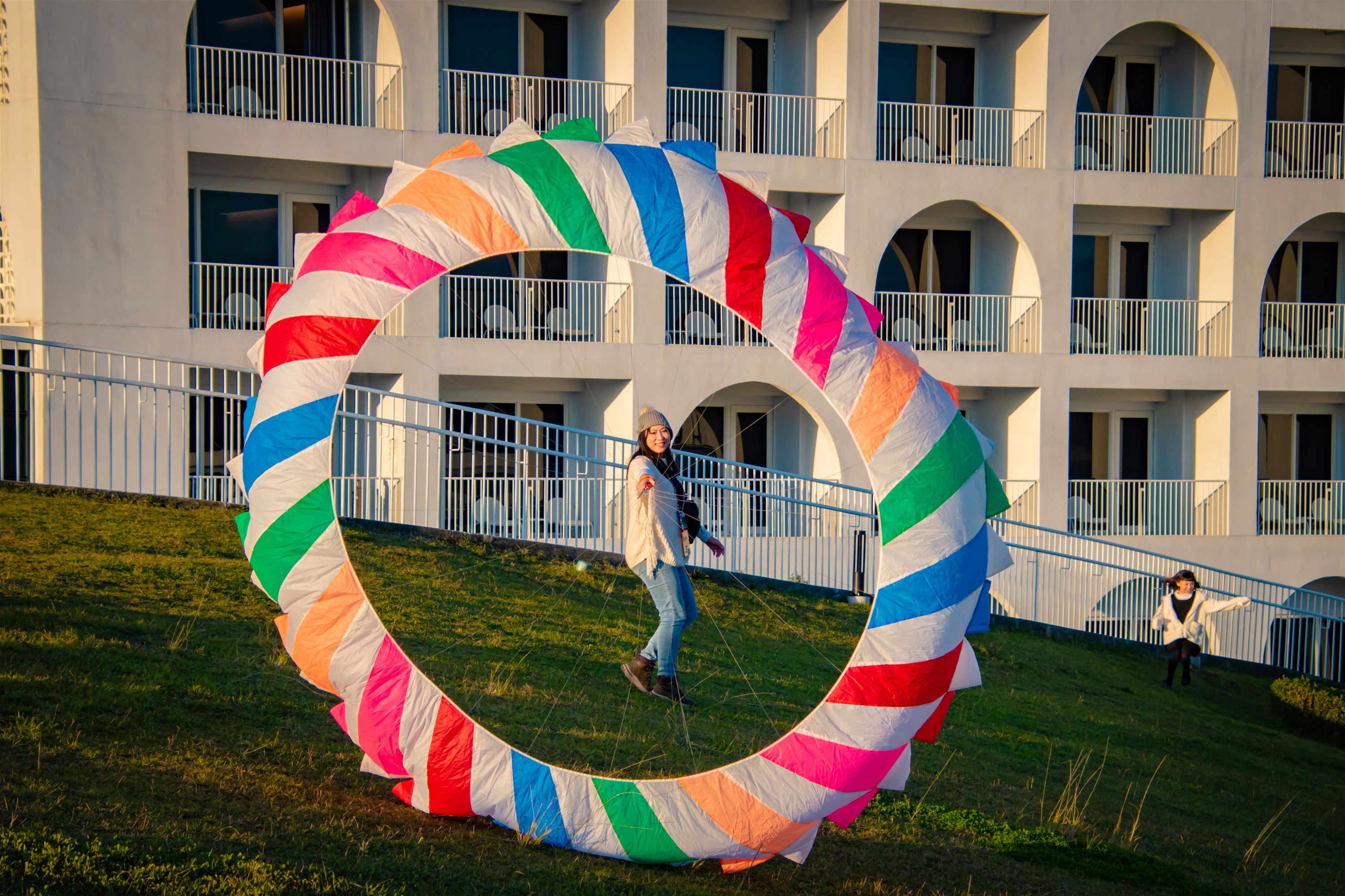 2000支繽紛風車轉起來 《2023風風節 TAMSUI WIND FESTIVAL》12月2日起滬尾藝文休閒園區登場 - 早安台灣新聞 | Morning Taiwan News