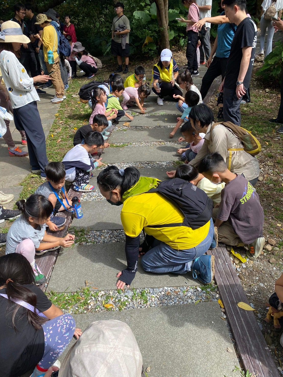 大手牽小手探訪美崙山  東華附小幼兒園班親荒野遊 - 早安台灣新聞 | Morning Taiwan News