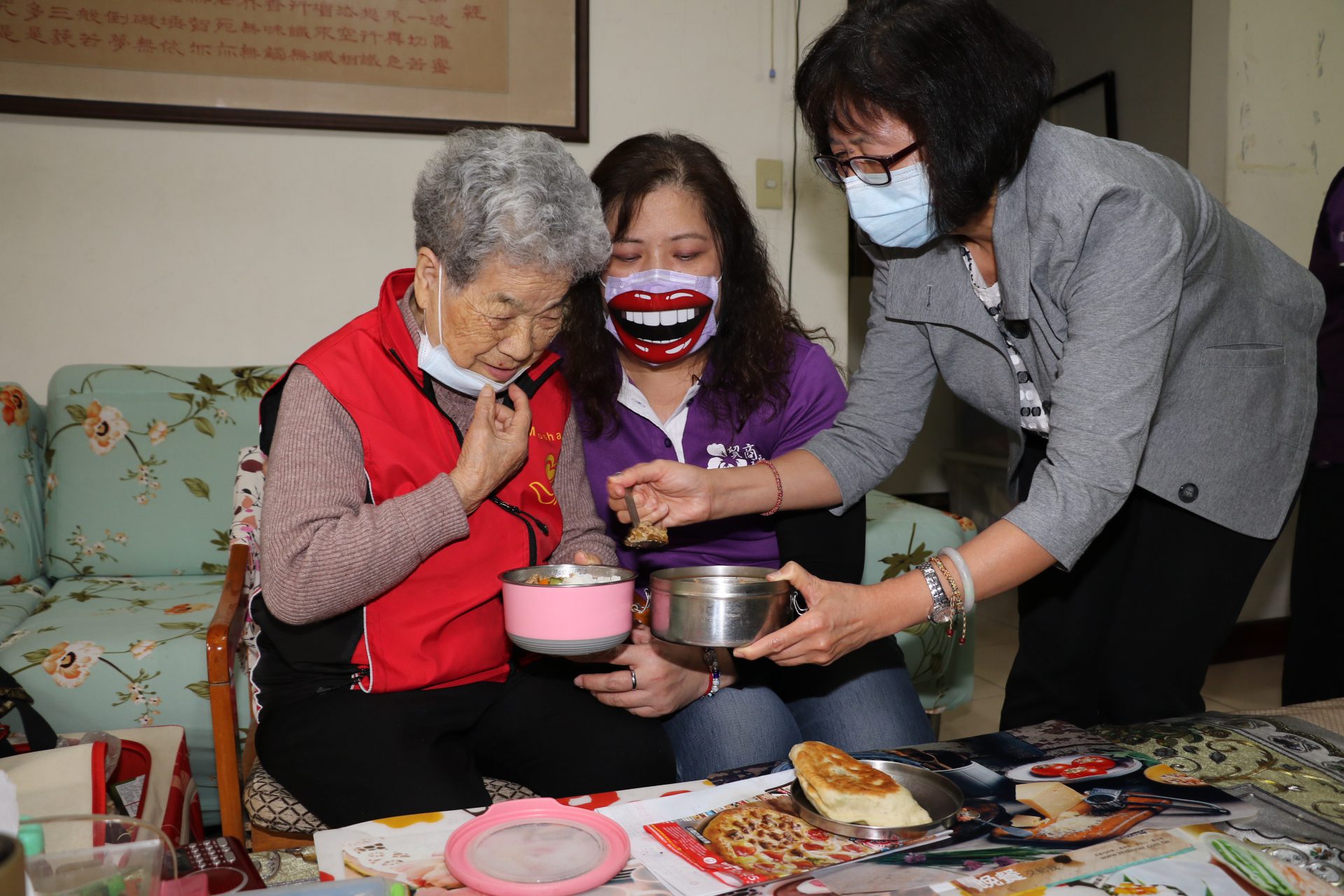 新北110共餐單位獲表揚 每位老人都有溫暖的用餐時光 嘉威會計師事務所各贈5千元獎勵 - 早安台灣新聞 | Morning Taiwan News