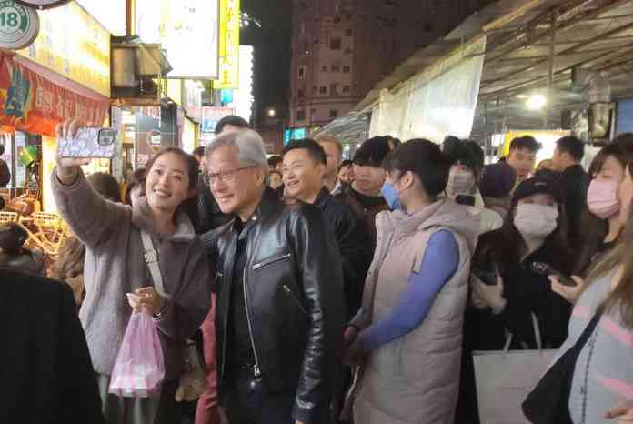 AI夢幻組合到齊！黃仁勳與張忠謀、林百里餐廳留影 - 早安台灣新聞 | Morning Taiwan News