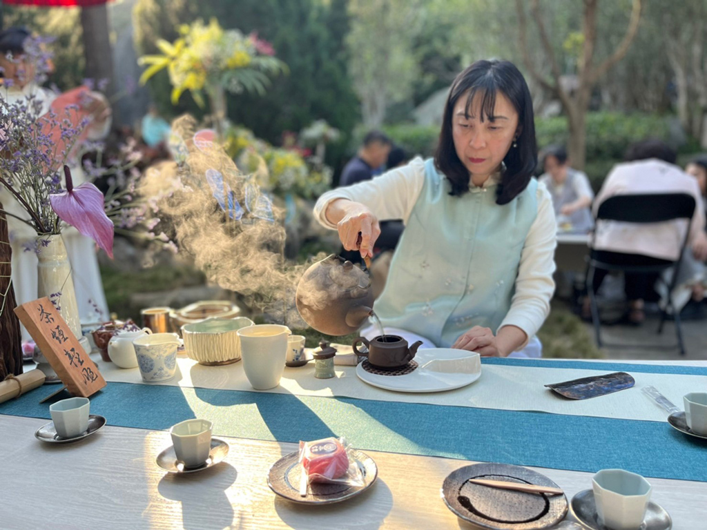 台韓茶文化結緣 方圓廣舍在古堡秘境 桂花林香 以茶會友 - 早安台灣新聞 | Morning Taiwan News