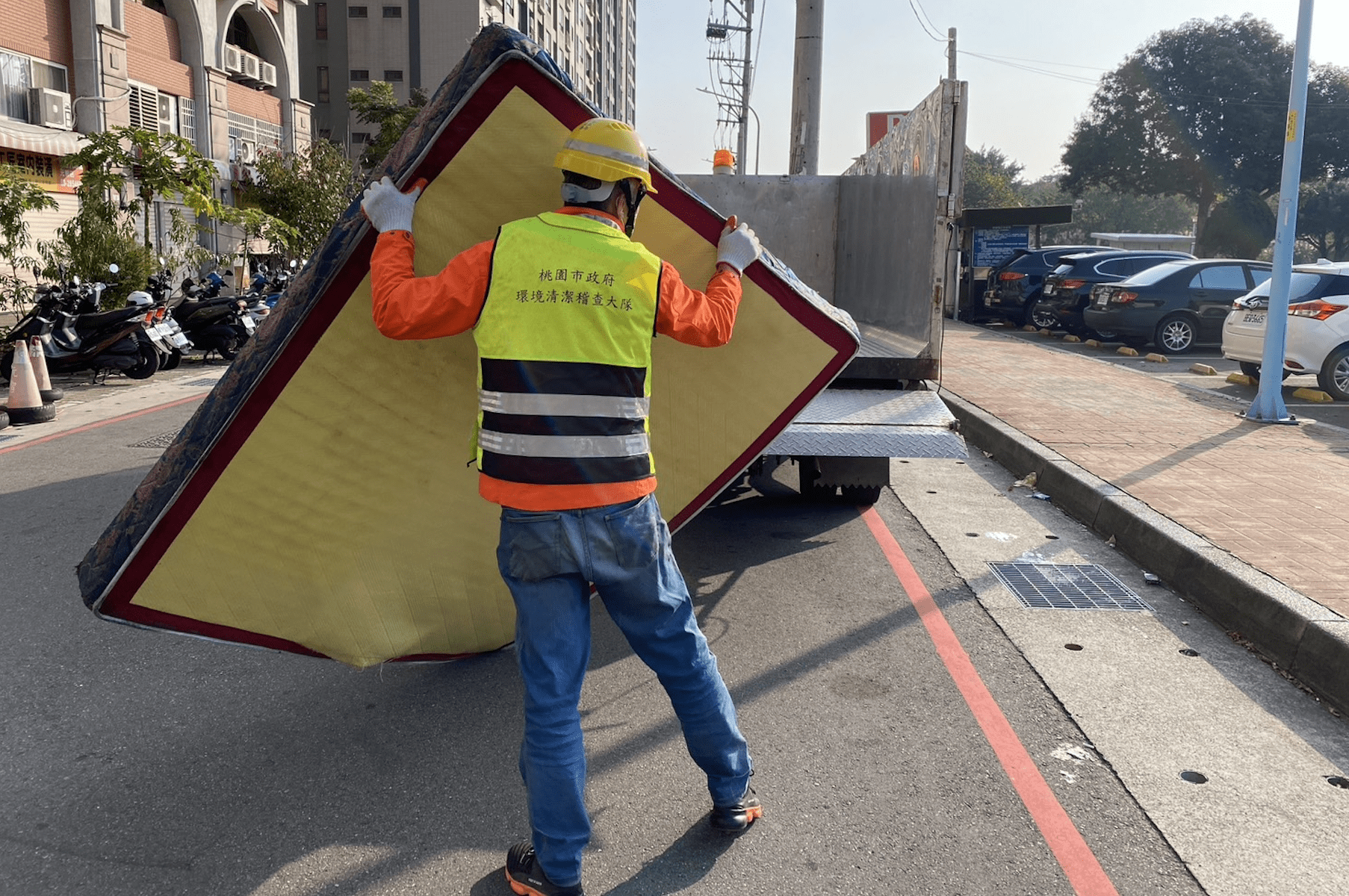 喜迎龍年！桃園清潔隊員初四初五加強垃圾收運服務 - 早安台灣新聞 | Morning Taiwan News