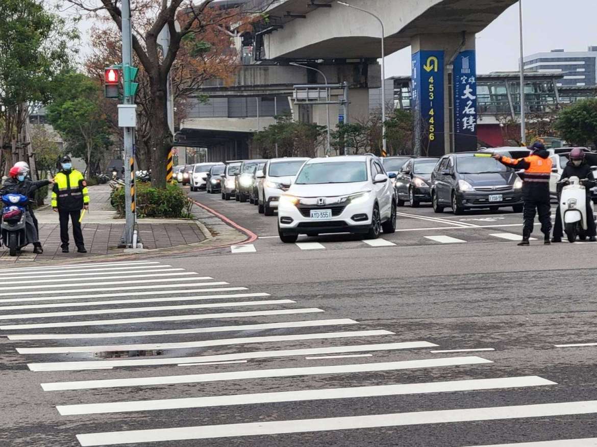 春節連假湧車潮 壢警建議改走替代道路 - 早安台灣新聞 | Morning Taiwan News