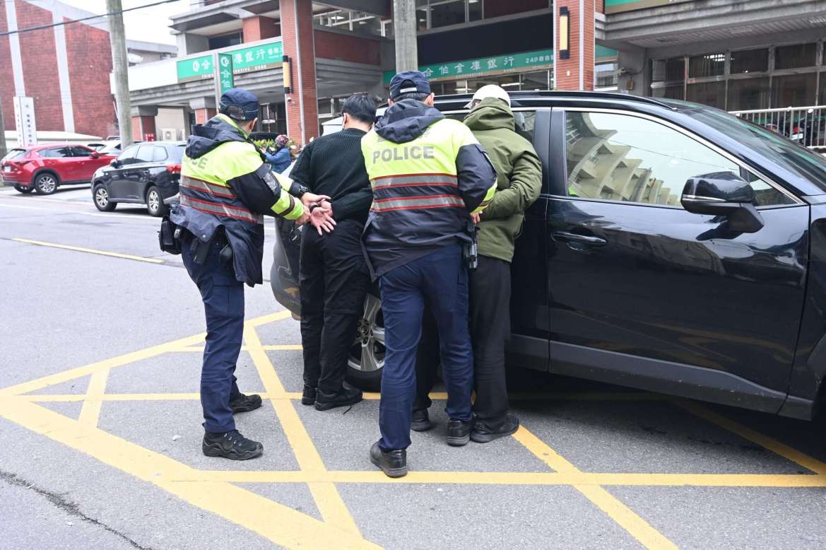 楊梅雙槍遇上機警行員 楊梅警辦理防搶演練宣導 - 早安台灣新聞 | Morning Taiwan News