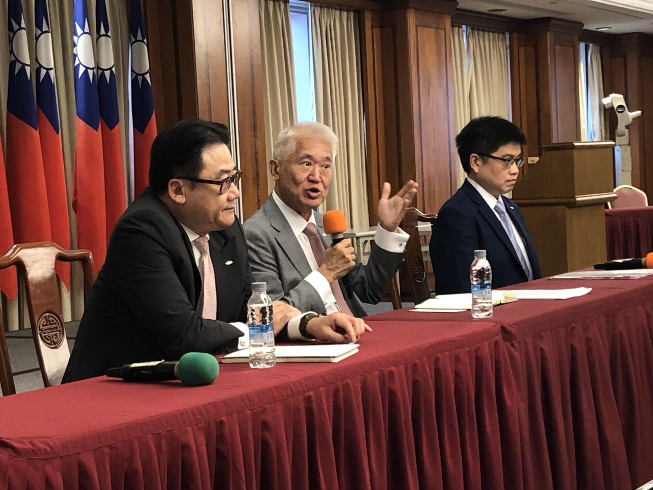 新光金魏寶生2大肯定！有信心收到逾三成委託書、「富爸爸」台新將為新壽增資