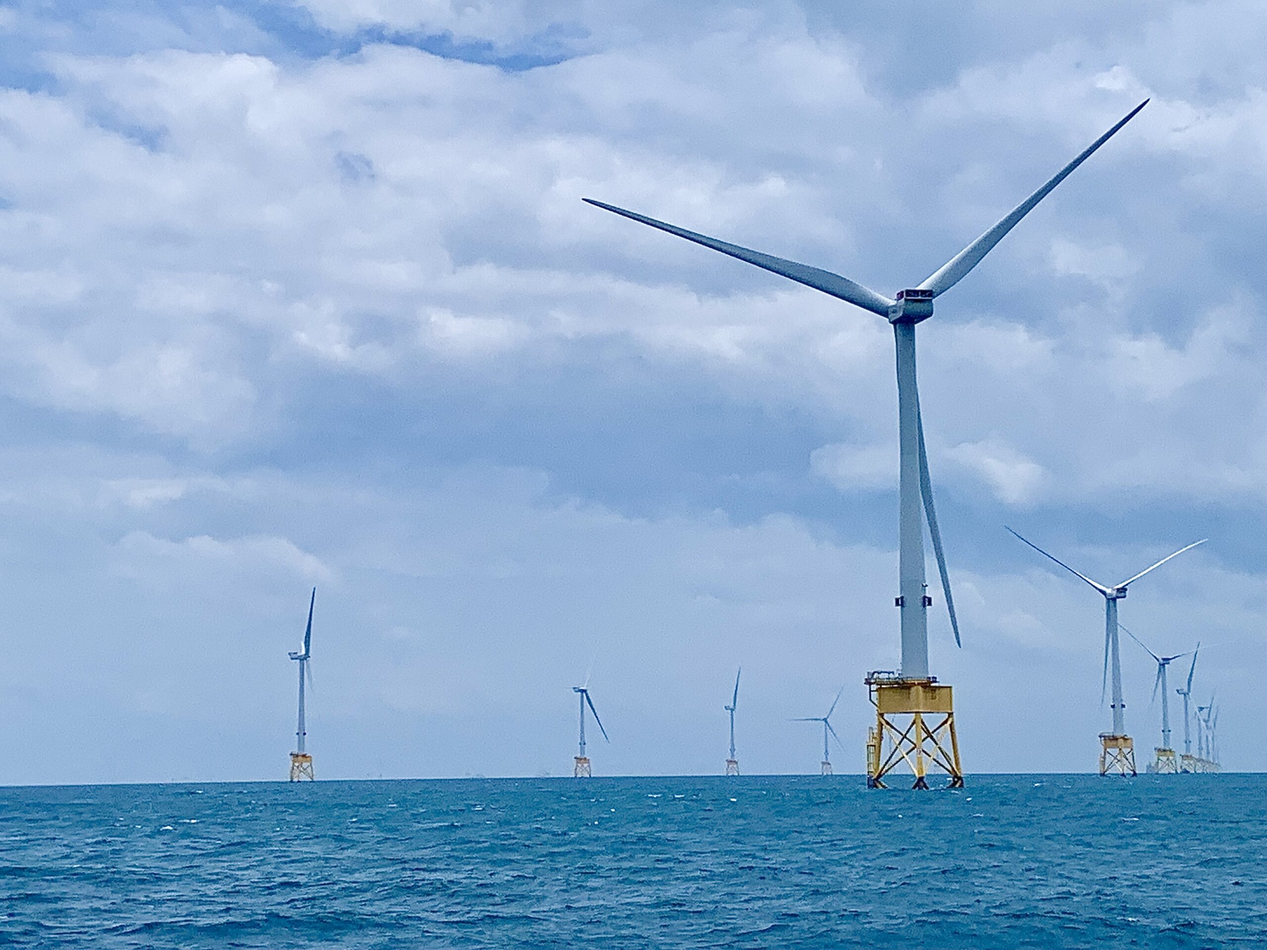 遠傳簽30年綠電契約　取得cip旗下渢妙一期風場離岸發電容量10%