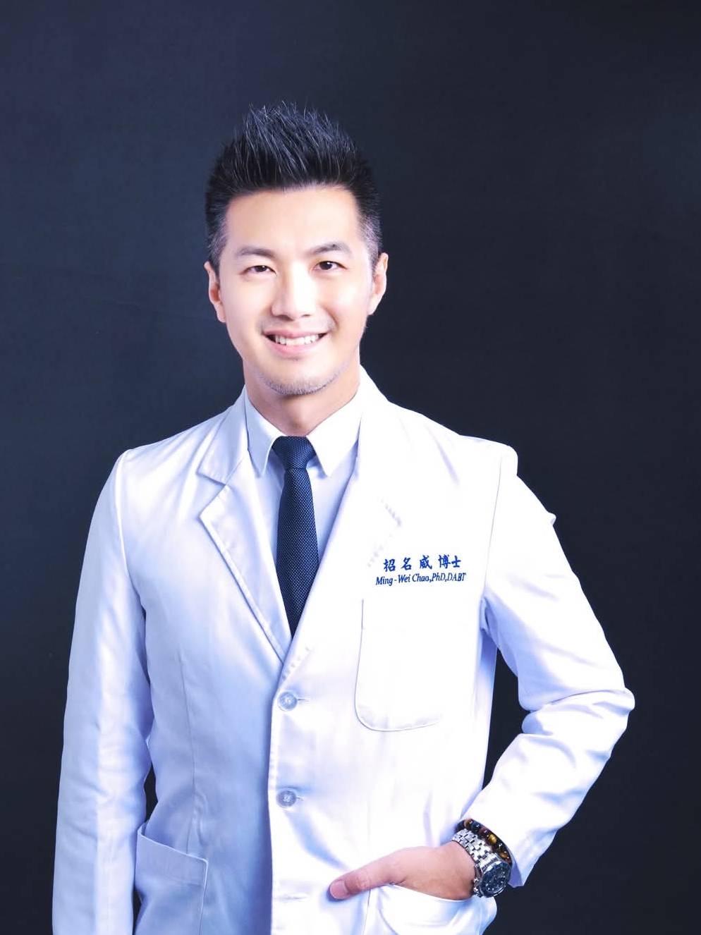 毒理學博士招名威：誤食風險與菸品類型無關-家長責任才是關鍵