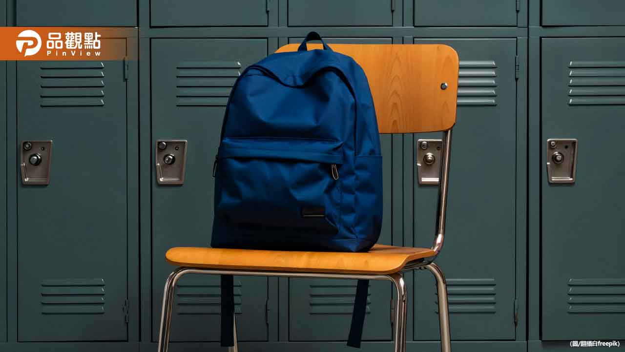 高鐵小學生狂踢椅背！-律師怒斥遭反嗆：有種你不要生小孩
